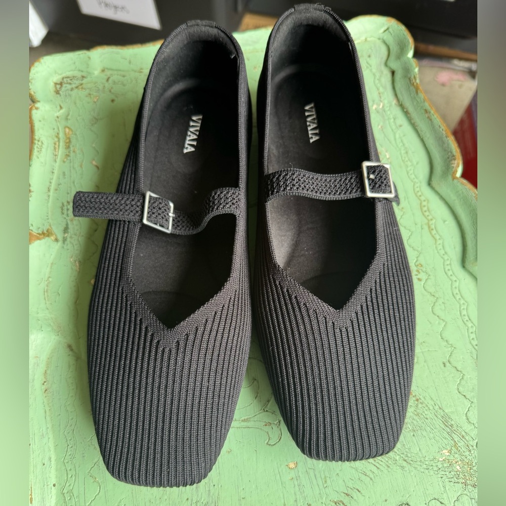 Vivaia Margot Mary Jane Flats Square Toe size 41 Wide (10W) - Picture 5 of 5